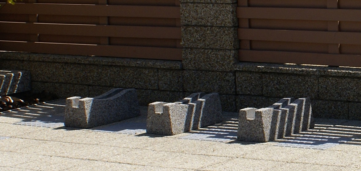 W ofercie producenta małej architektury betonowej firmy STYL-BET znajdą Państwo stojak rowerowy pojedynczy przeznaczony do użytku na prywatnych posesjach miejscach publicznych.